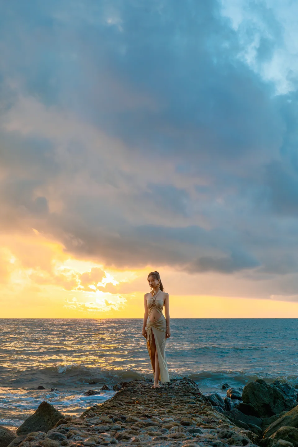 年年 - 海边维纳斯 [80P-549MB] tg@simisebaisi 【丝足阁】019.webp